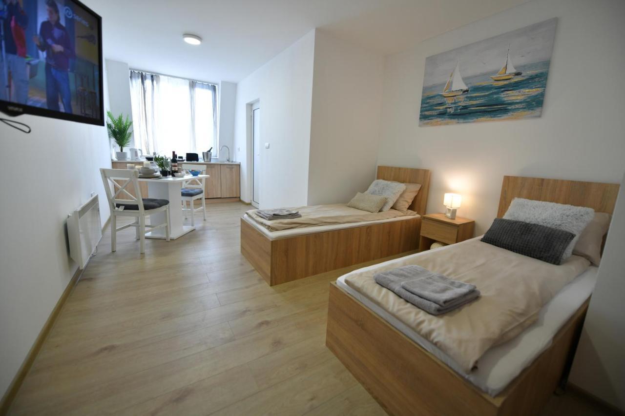 West In Apartments Čačak Esterno foto