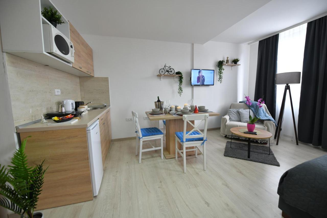 West In Apartments Čačak Esterno foto