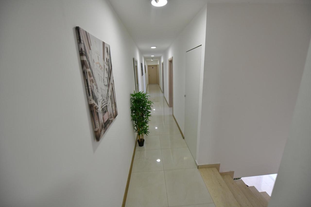 West In Apartments Čačak Esterno foto