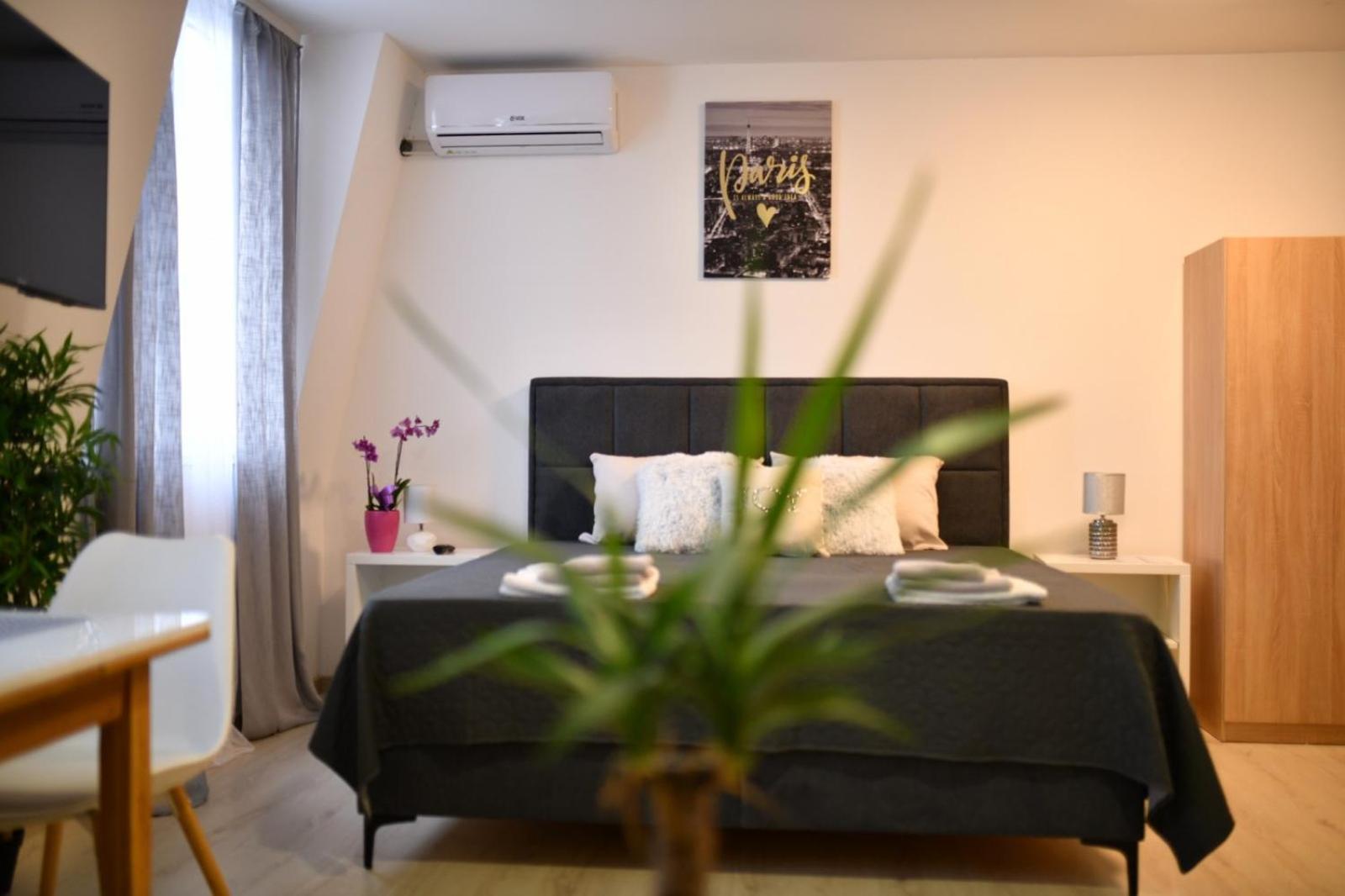 West In Apartments Čačak Esterno foto
